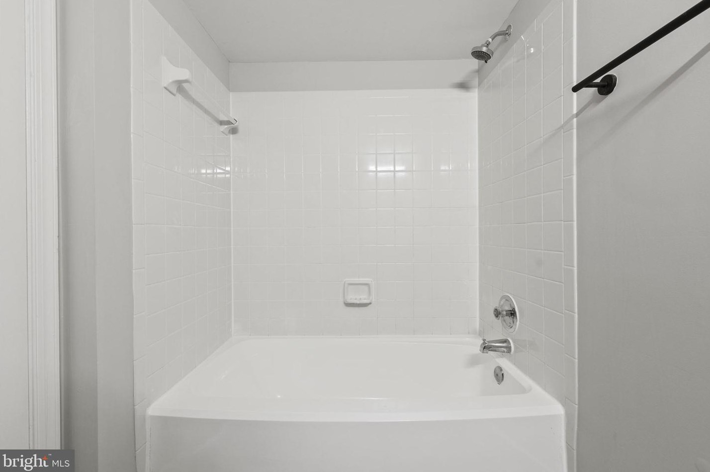 14944 Ampstead Ct, Centreville VA  20120-1849 exterior