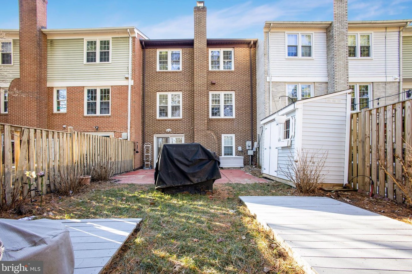 9612 Hillock Ct, Springfield VA  22015-3115 exterior