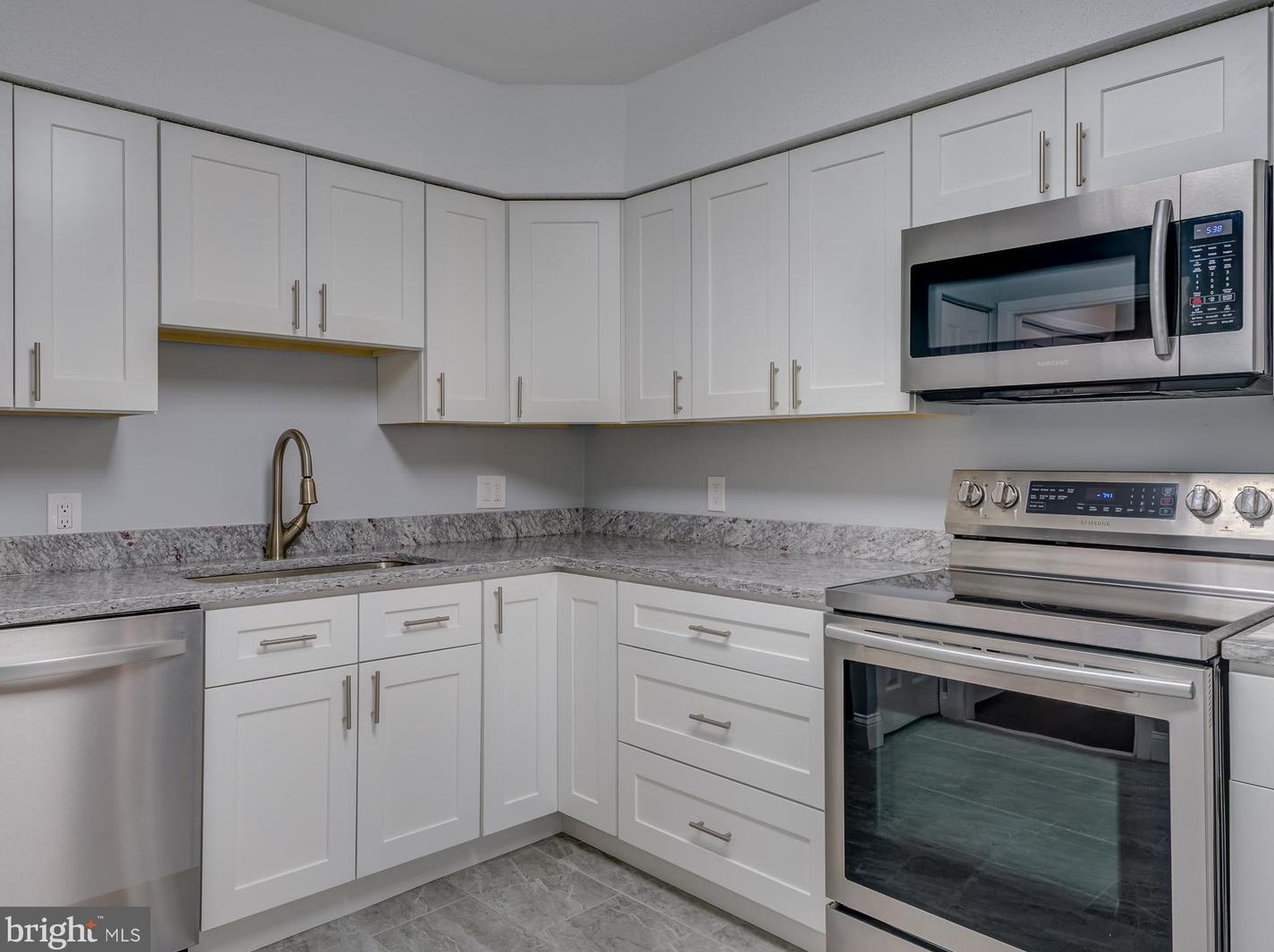 5501 Seminary Rd Apt 2610s, Falls Church, VA