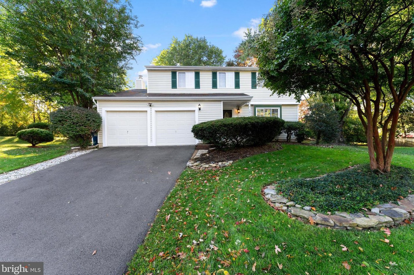 12901 Fraternal Ct, Herndon, VA 20171