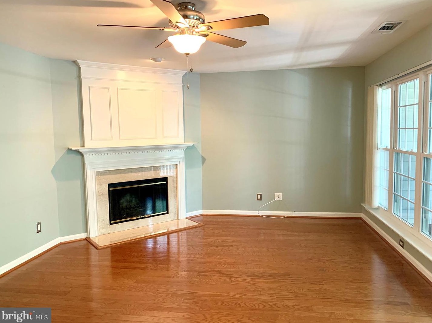9292 Cardinal Forest Ln Unit 201, Lorton, VA 22079