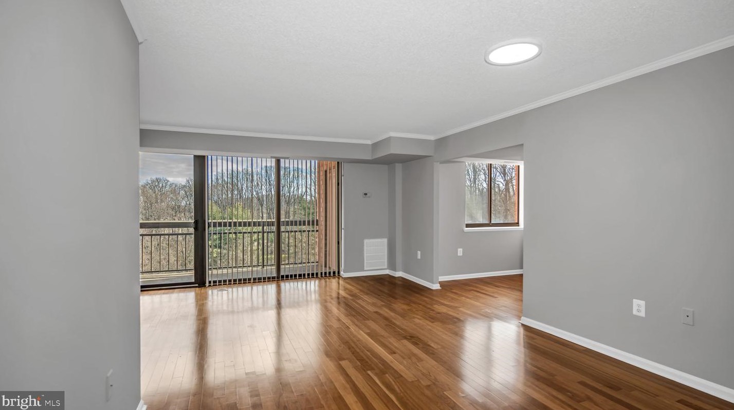 2230 George C Marshall Dr #719, Falls Church, VA 22043