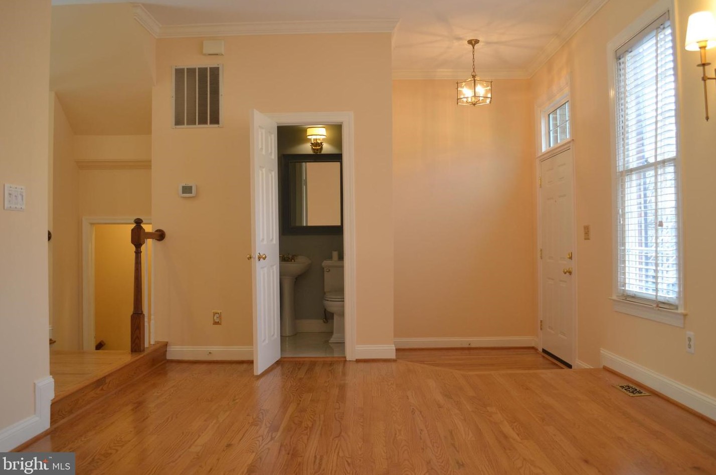 9443 Van Arsdale Dr, Vienna, VA 22181