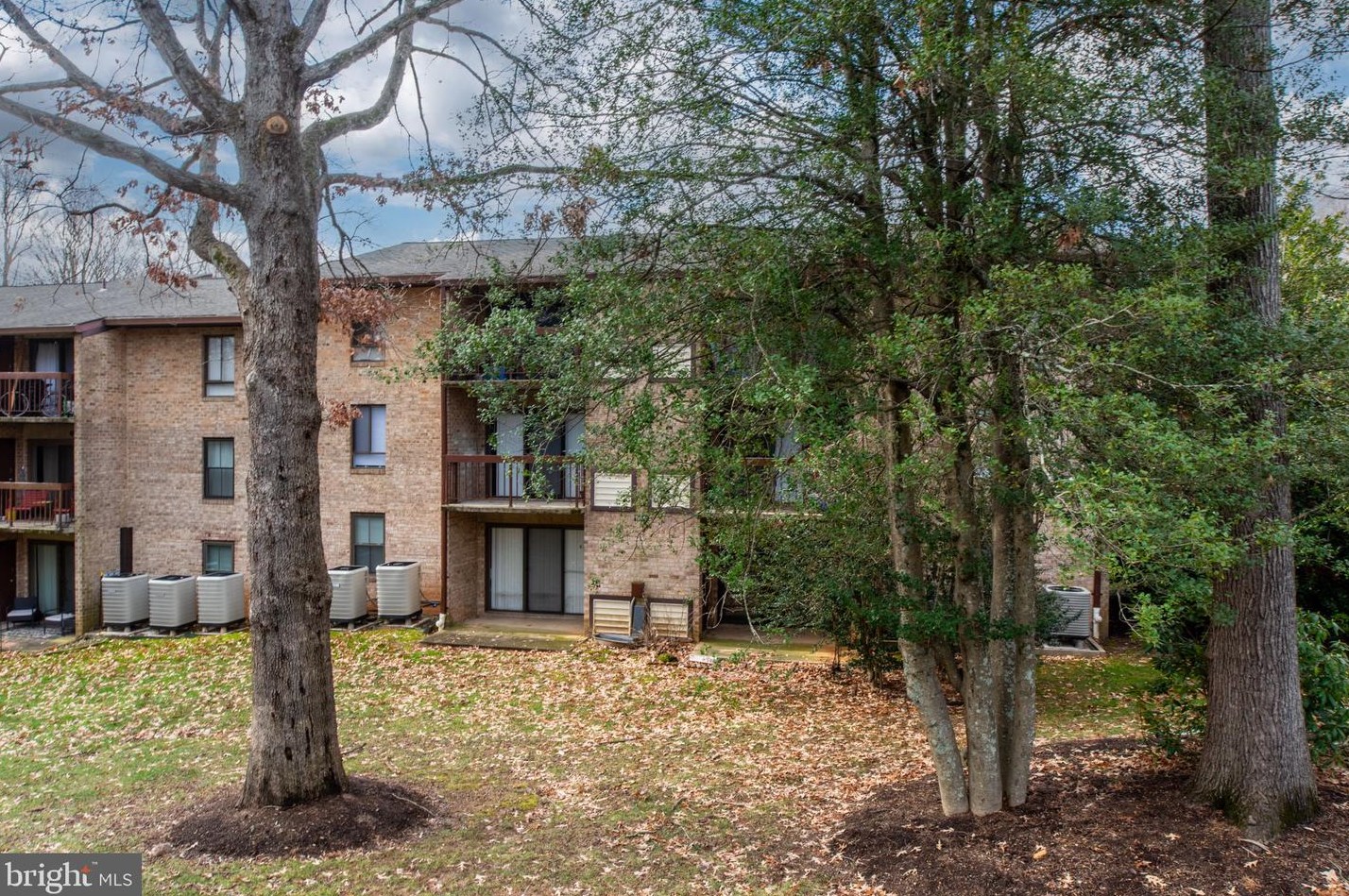 11641 Stoneview Square #1b, Herndon, VA 20191