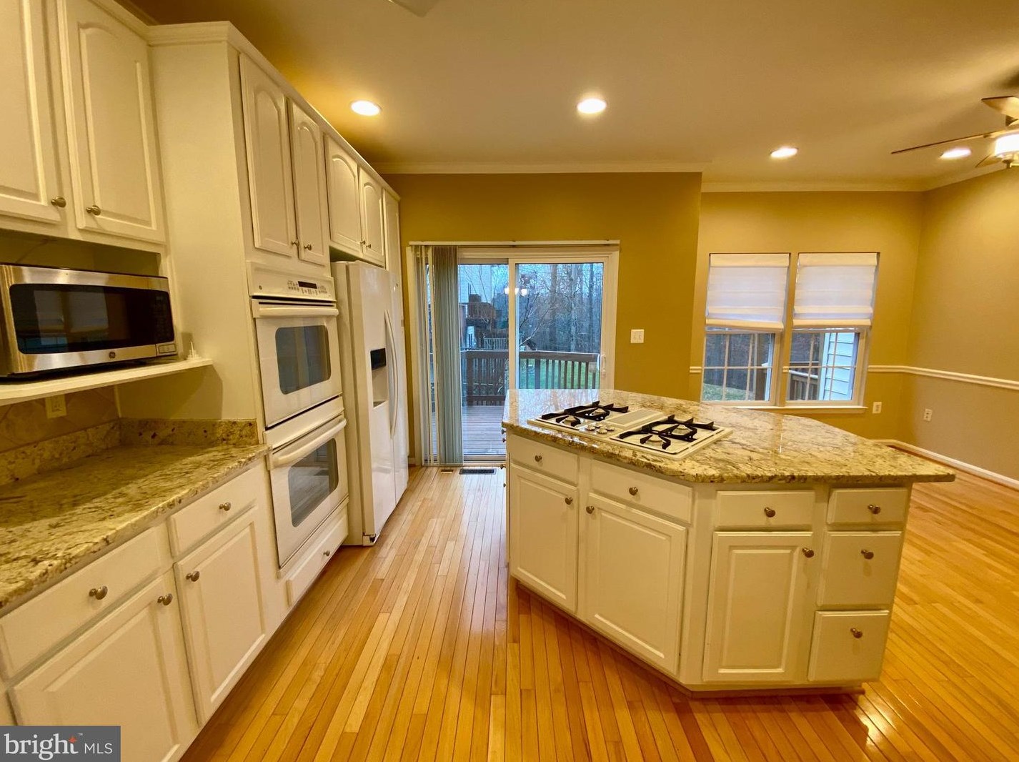 4120 Fairfax Center Creek Dr, Fairfax, VA 22030-8520