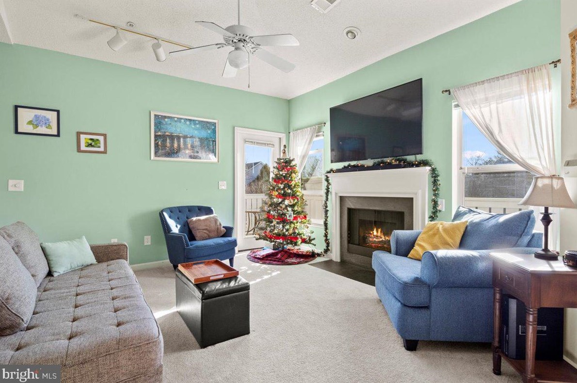 14302 Rosy Ln #32, Centreville, VA 20121