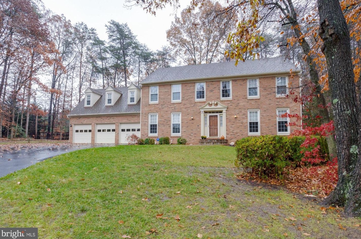7829 Valley Dr, Fairfax, VA 22039-2972