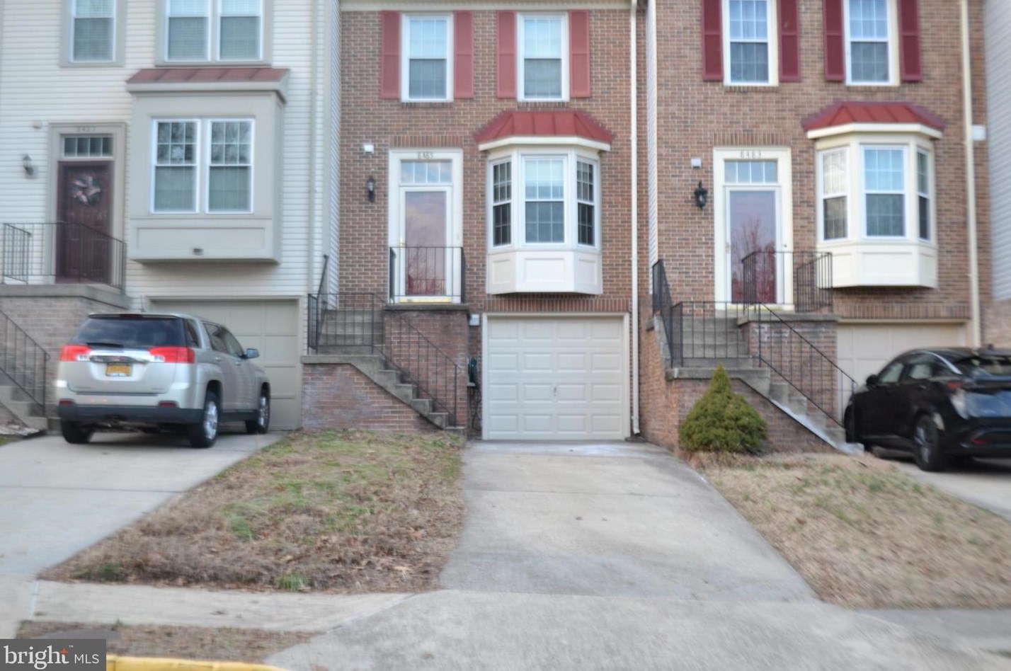 8485 Springfield Oaks Dr, Springfield, VA 22153
