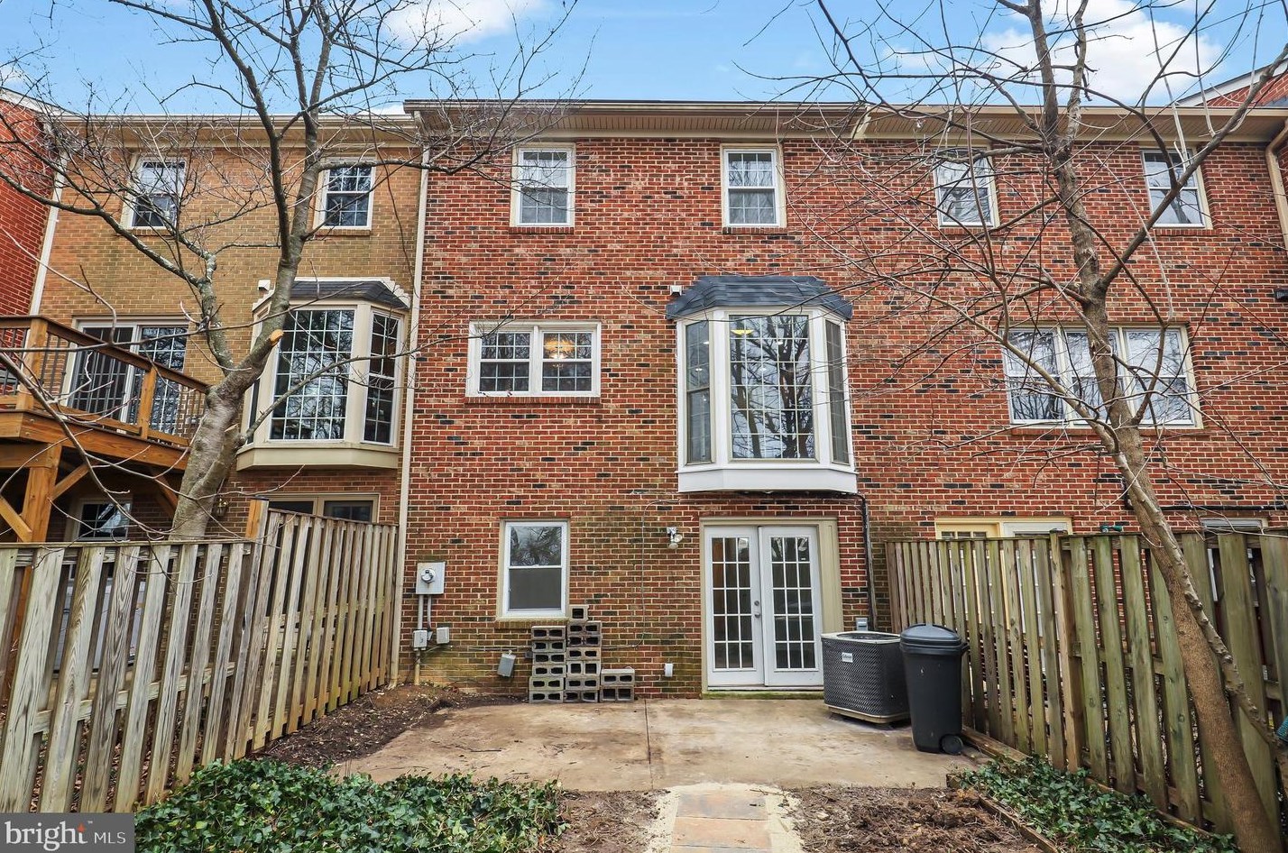 411 Mill St Se, Vienna, VA 22180