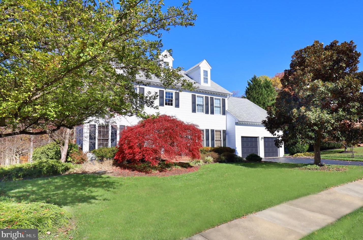 9410 Meadow Crossing Way, Fairfax, VA 22039-3320