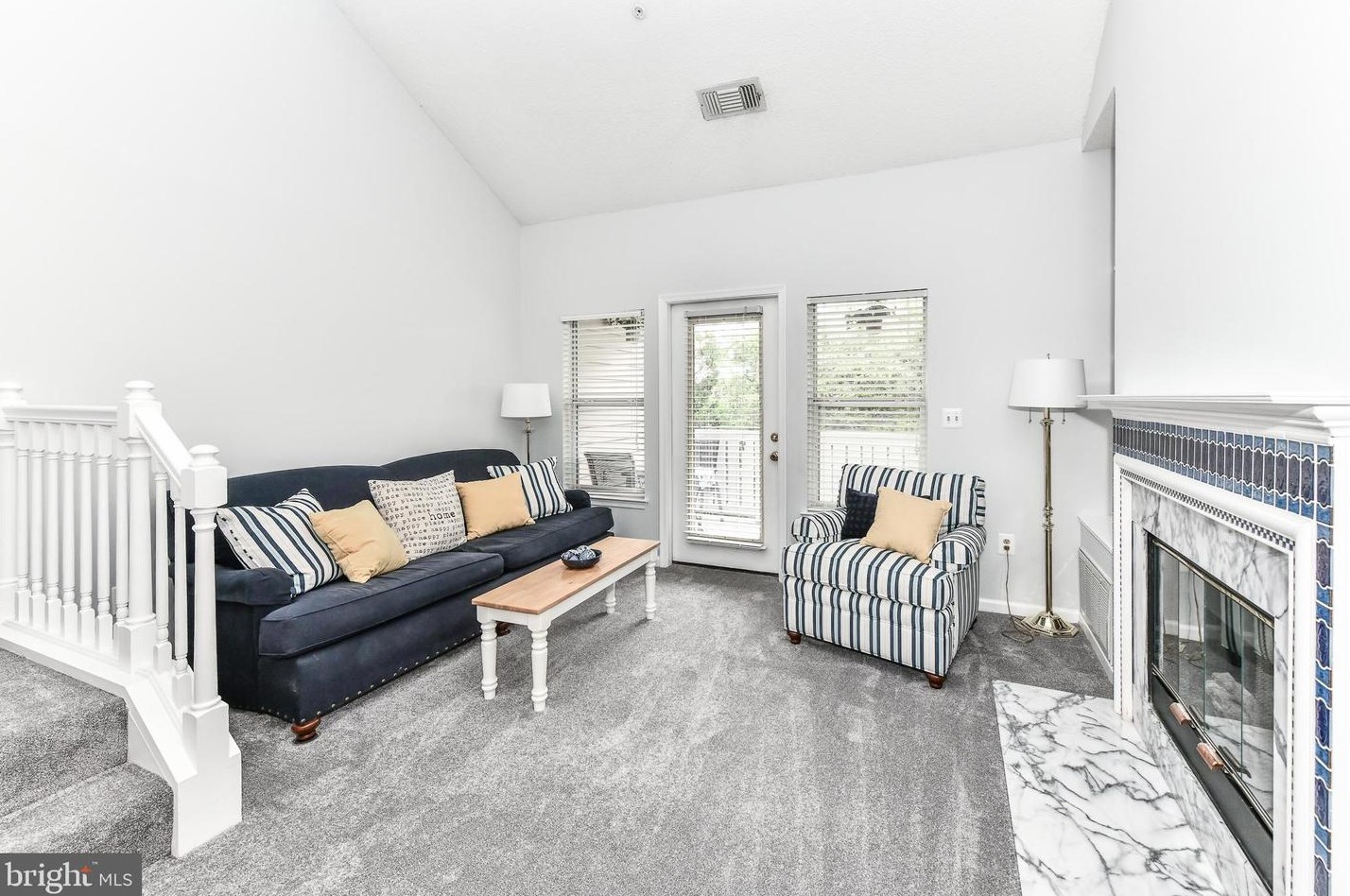 14300 Rosy Ln #24, Centreville, VA 20121