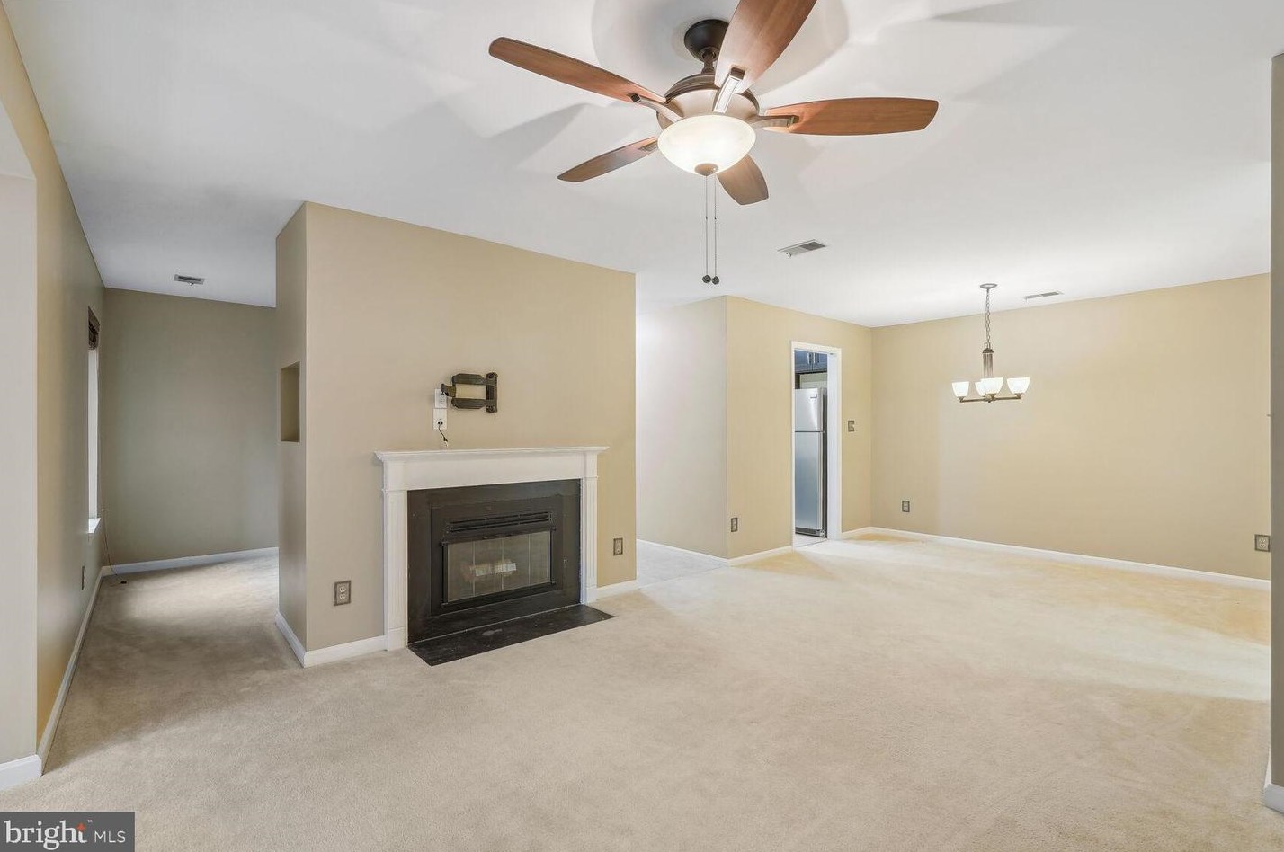 2813 Lee Oaks Ct Apt 204, Falls Church, VA 22046