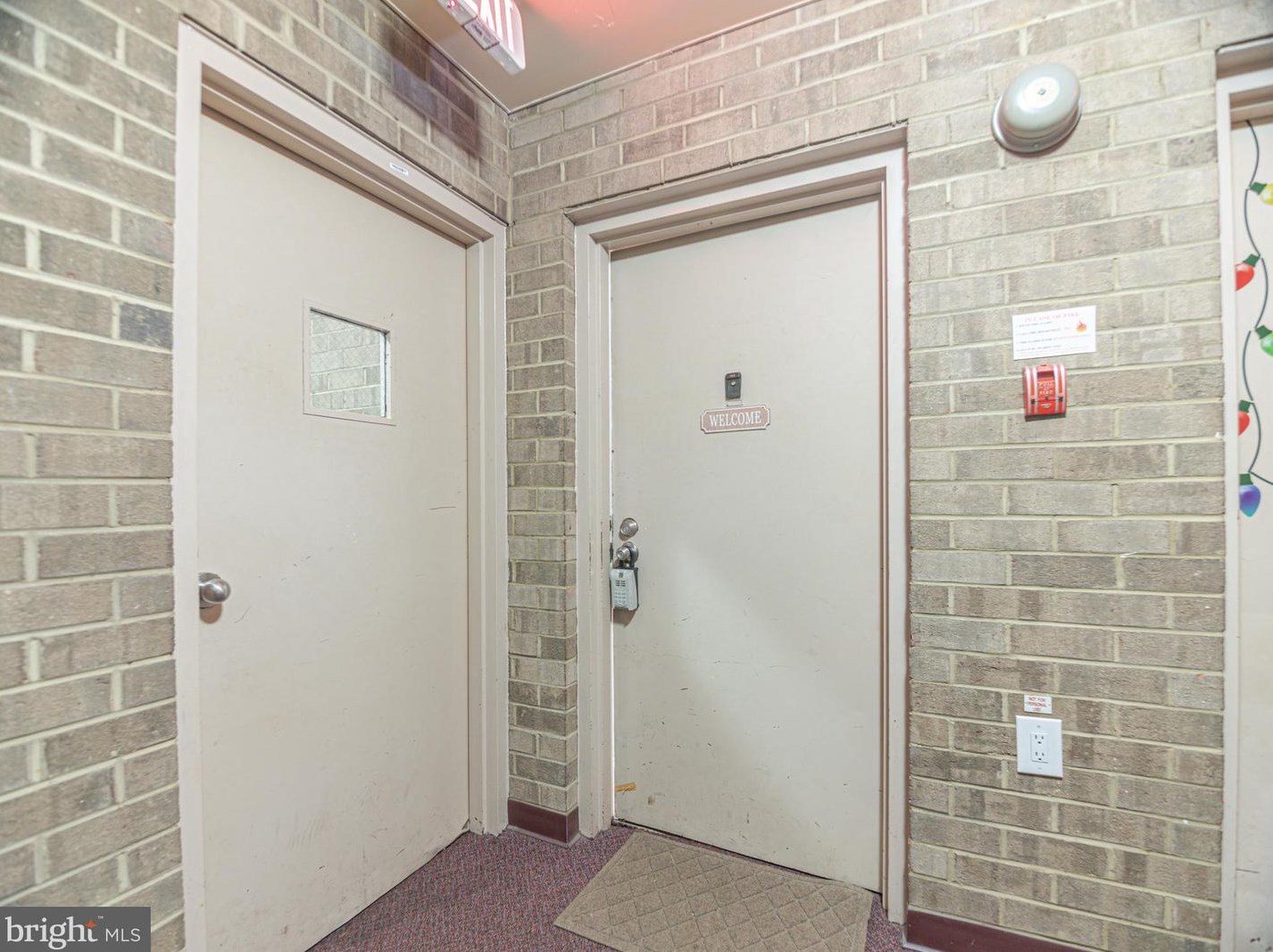 515 Florida Ave Apt 103, Herndon, VA 20170