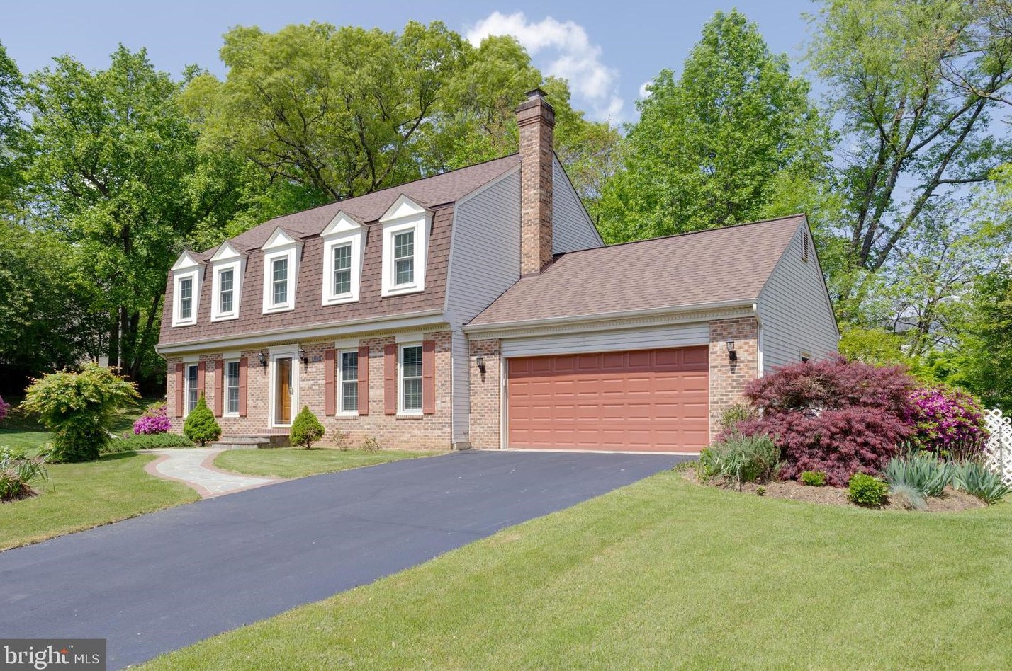 4120 Nomis Dr, Fairfax, VA 22032