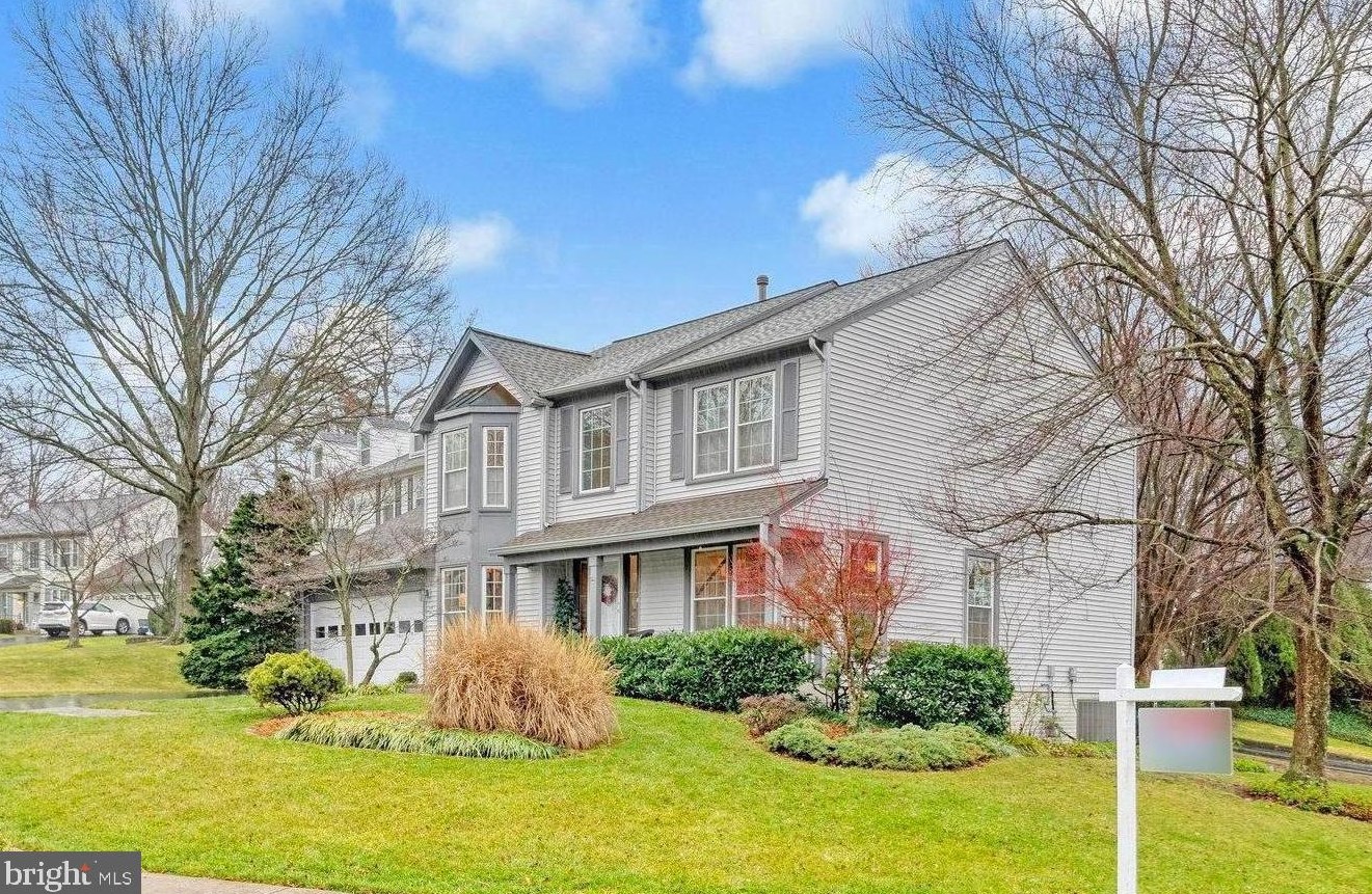 6007 Moss Glen Ct, Clifton, VA 20124-2364