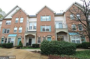 11864 Breton Ct #14a, Herndon, VA
