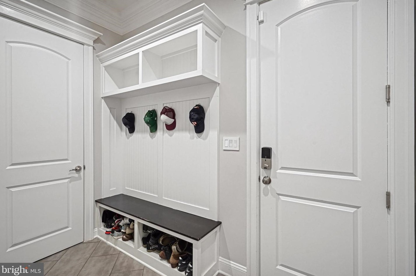 10713 Rosehaven St, Fairfax VA  22030-2826 exterior