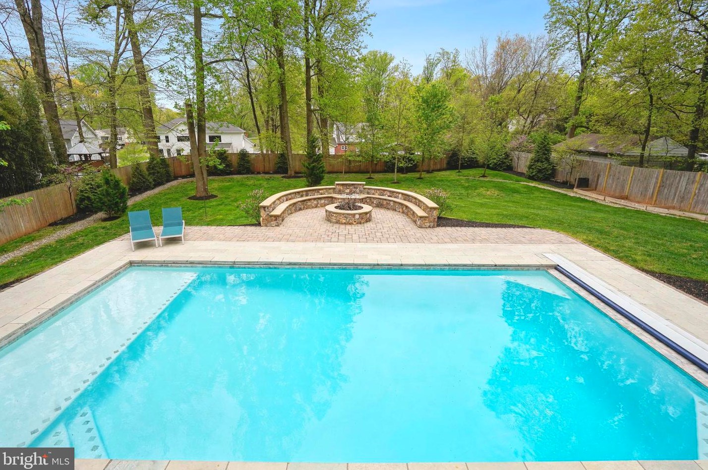 10713 Rosehaven St, Fairfax VA  22030-2826 exterior