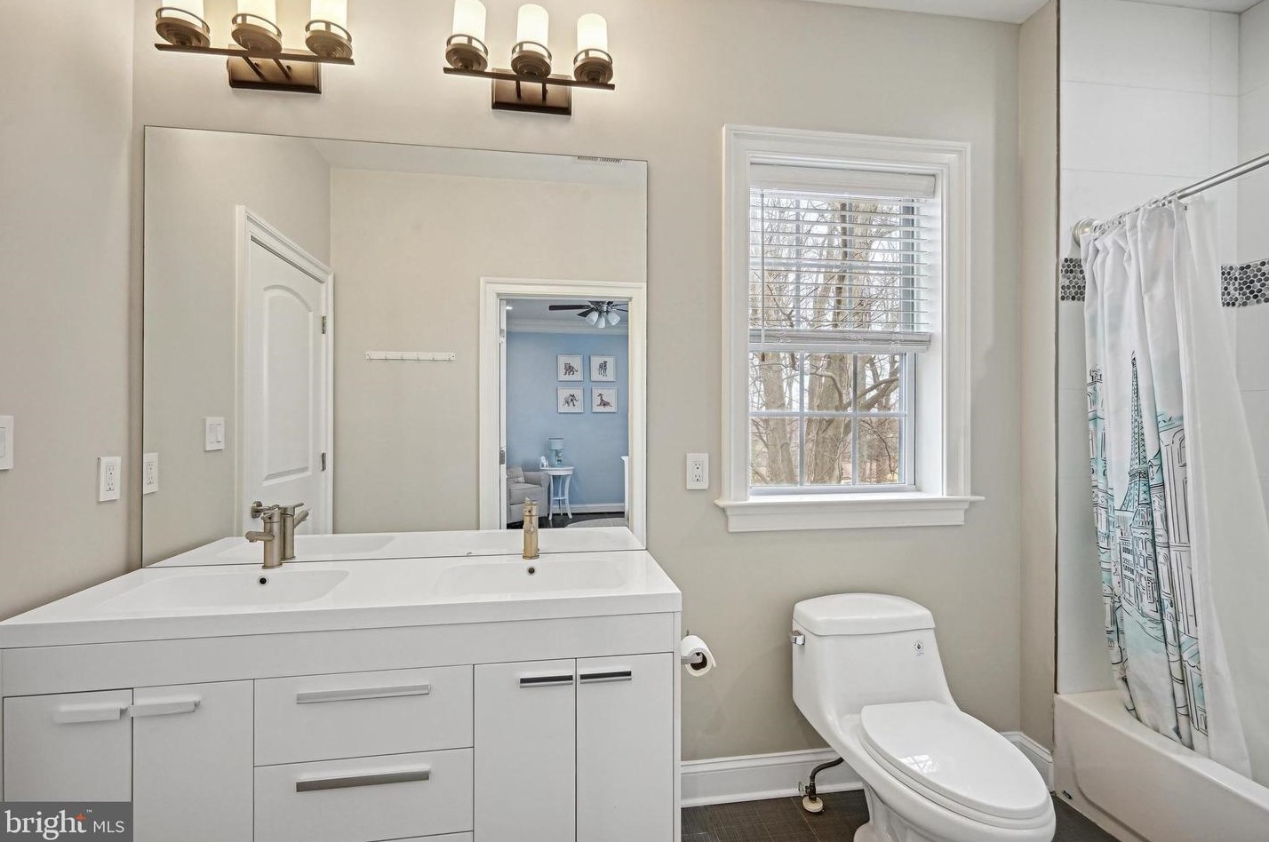 10713 Rosehaven St, Fairfax VA  22030-2826 exterior