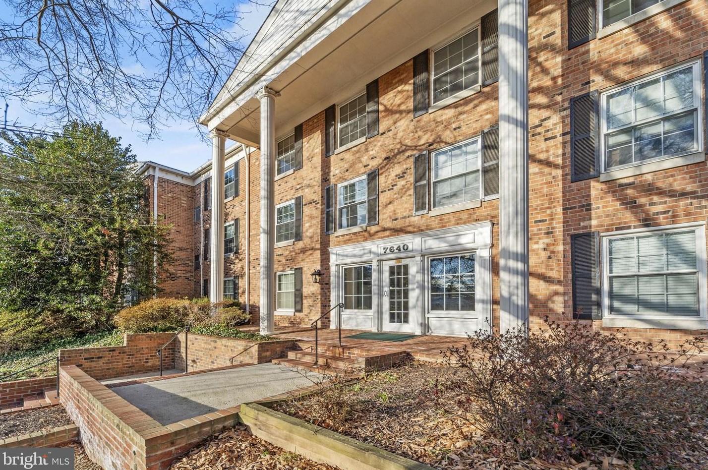 7640 Tremayne Pl Apt 110, Mc Lean, VA 22102
