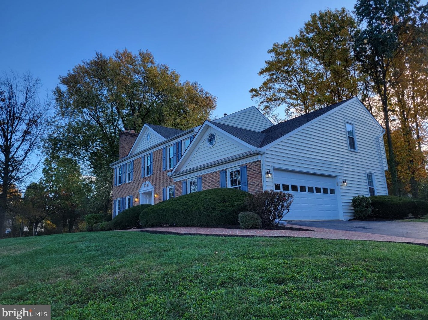 4501 Orr Dr, Fairfax, VA 20151-2525
