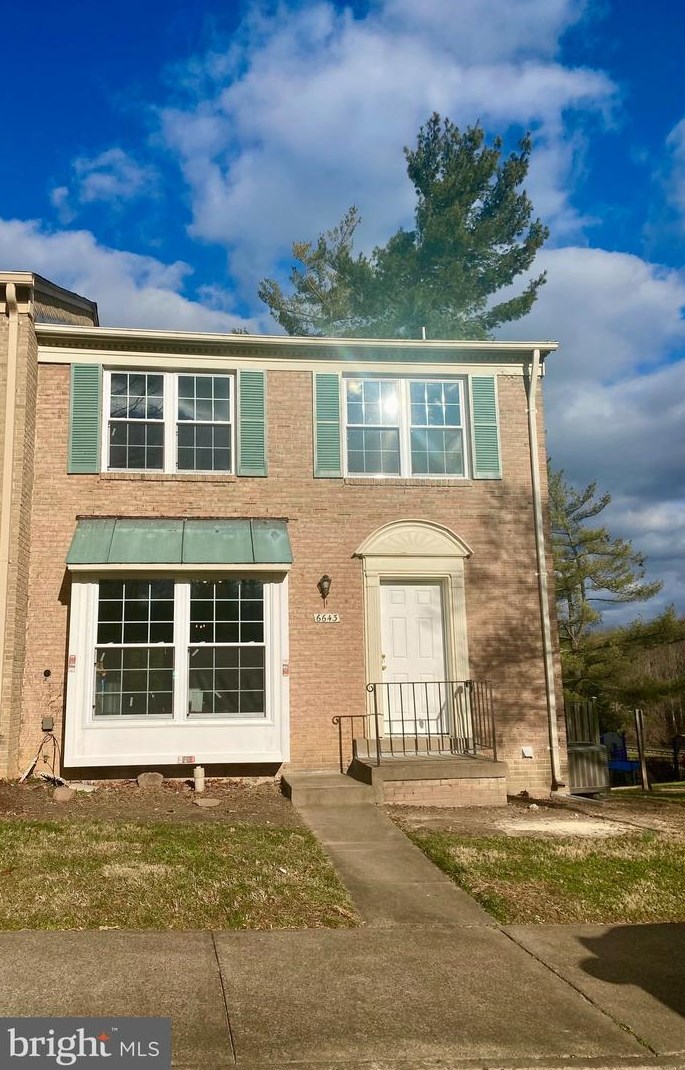 6643 Green Ash Dr, Springfield, VA 22152
