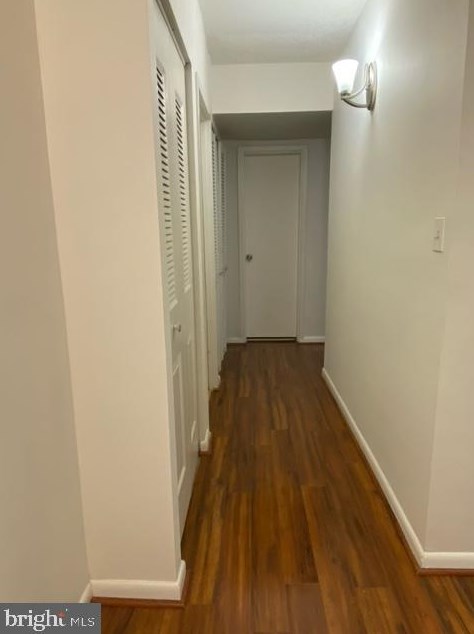 2236 Castle Rock Sq Apt 1b, Herndon, VA