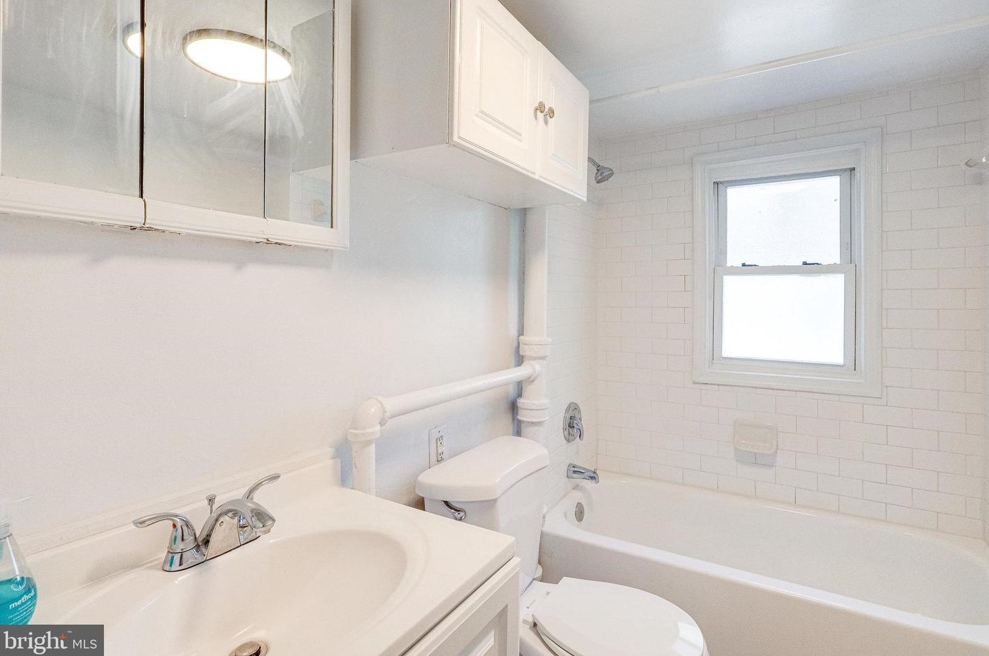 5805 Arnet St, Falls Church VA  22041-1601 exterior