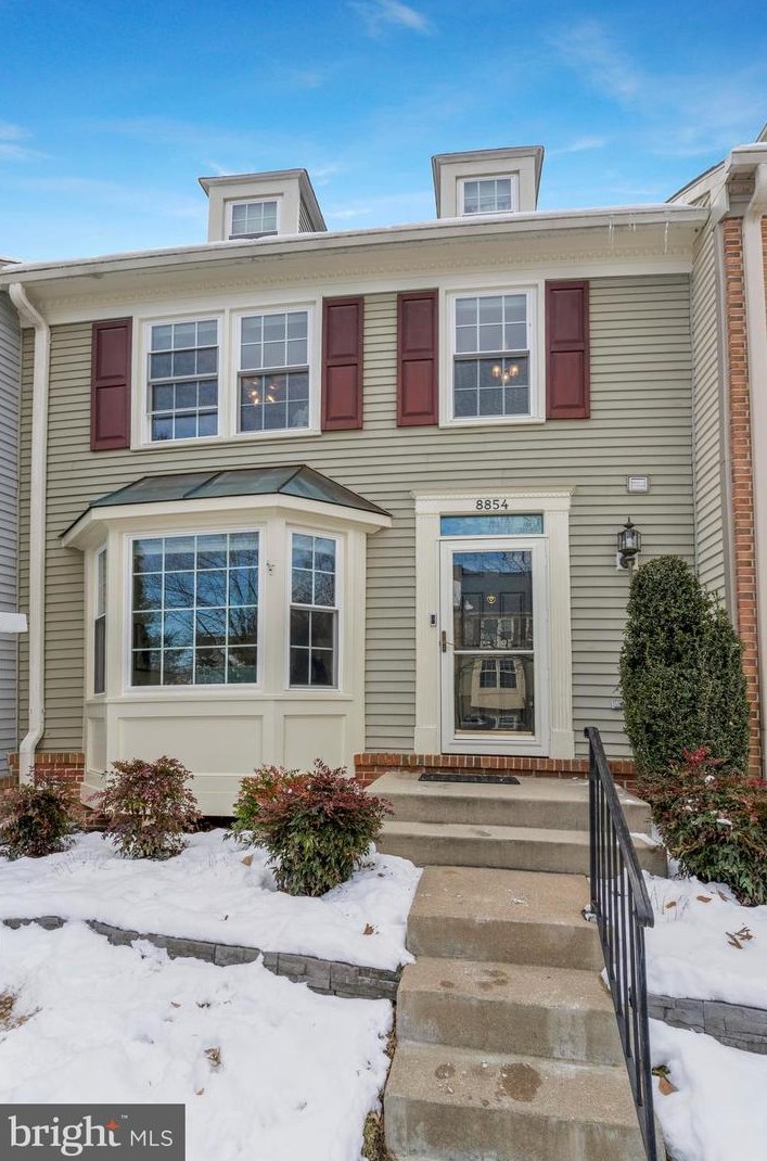 8854 Eagle Rock Ln, Springfield, VA 22153