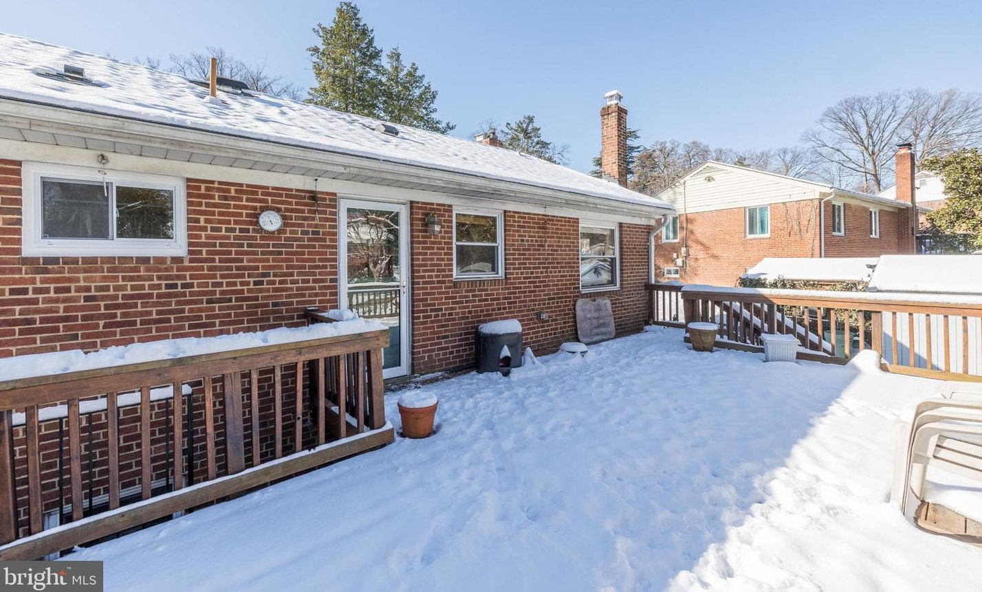 3311 Graham Rd, Falls Church, VA 22042