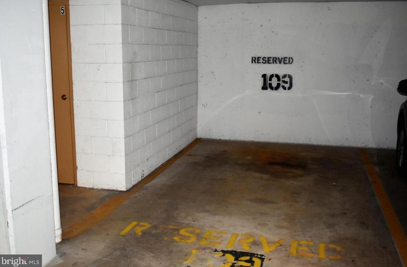 1533 Lincoln Way, Mc Lean VA  22102-5822 exterior