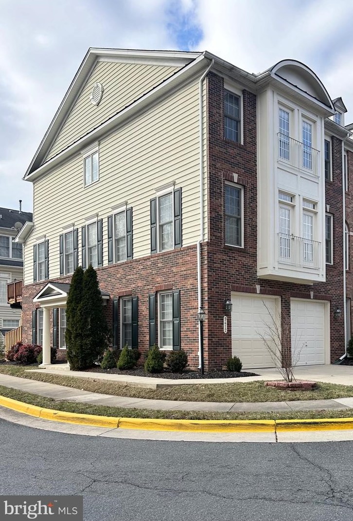 9412 Hucks Bridge Cir, Lorton, VA 22079