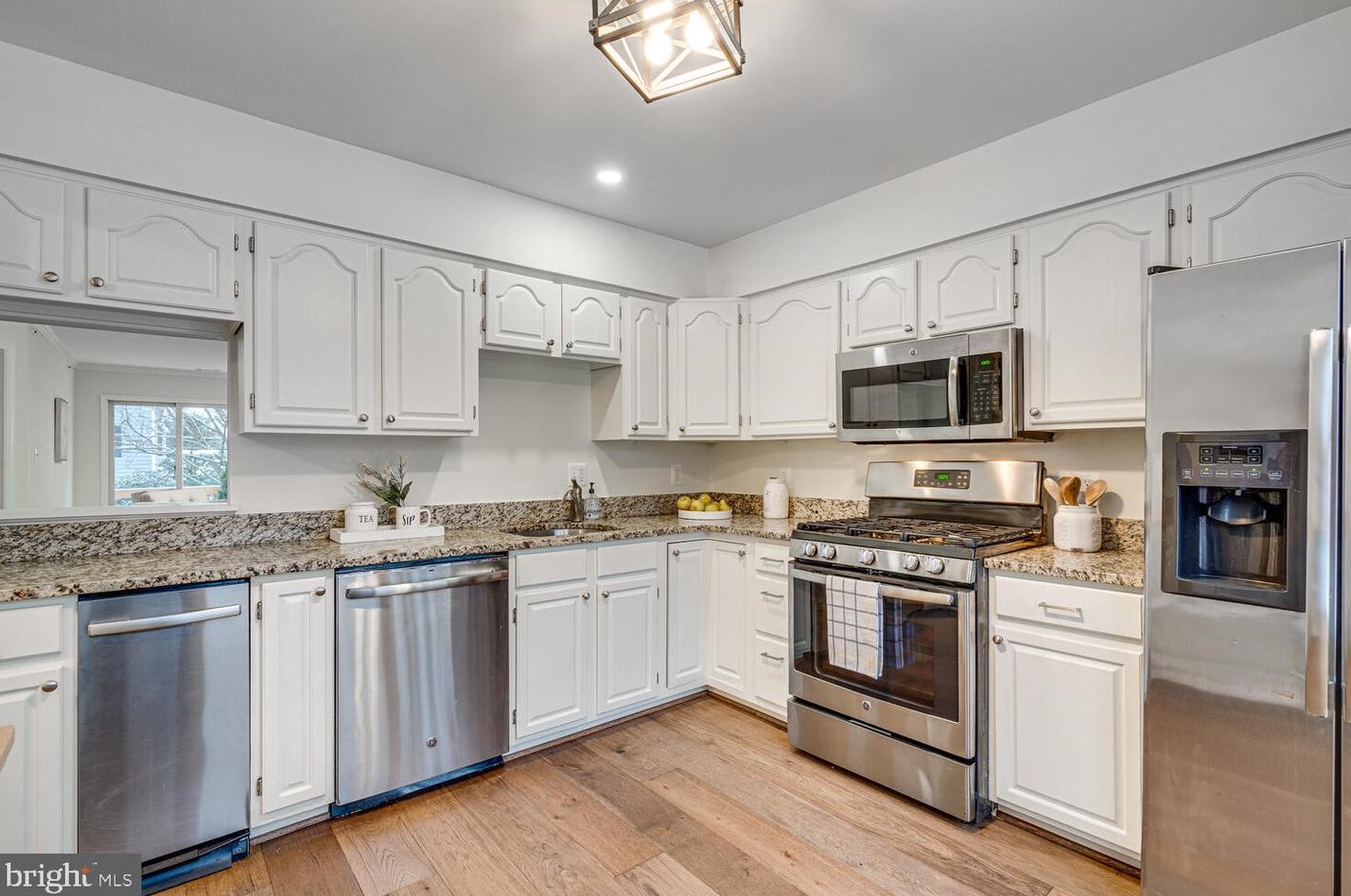 205 Locust St Se #q, Vienna, VA 22180