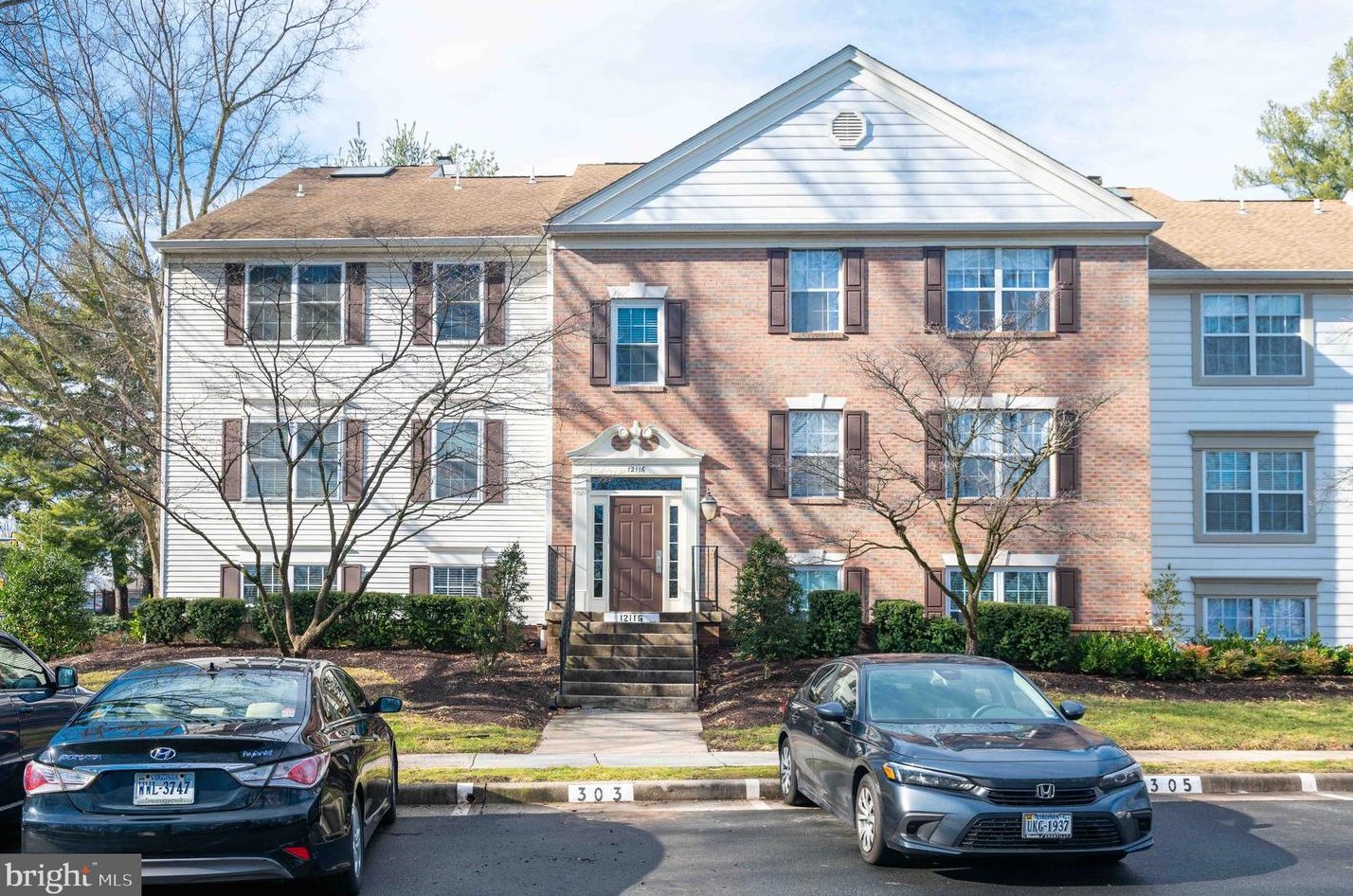 12116 Green Leaf Ct Apt 117, Fairfax, VA 22033