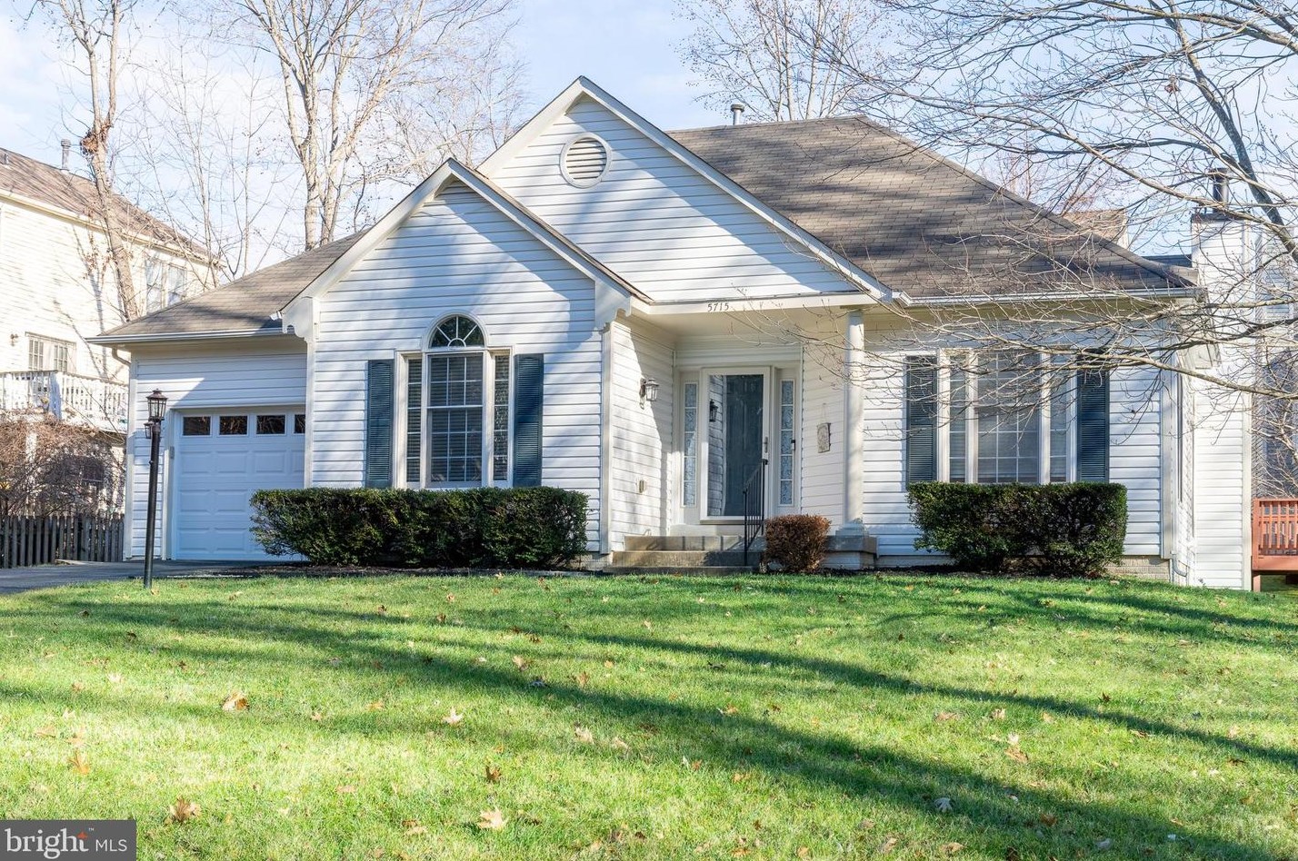 5715 Flagler Dr, Centreville, VA 20120