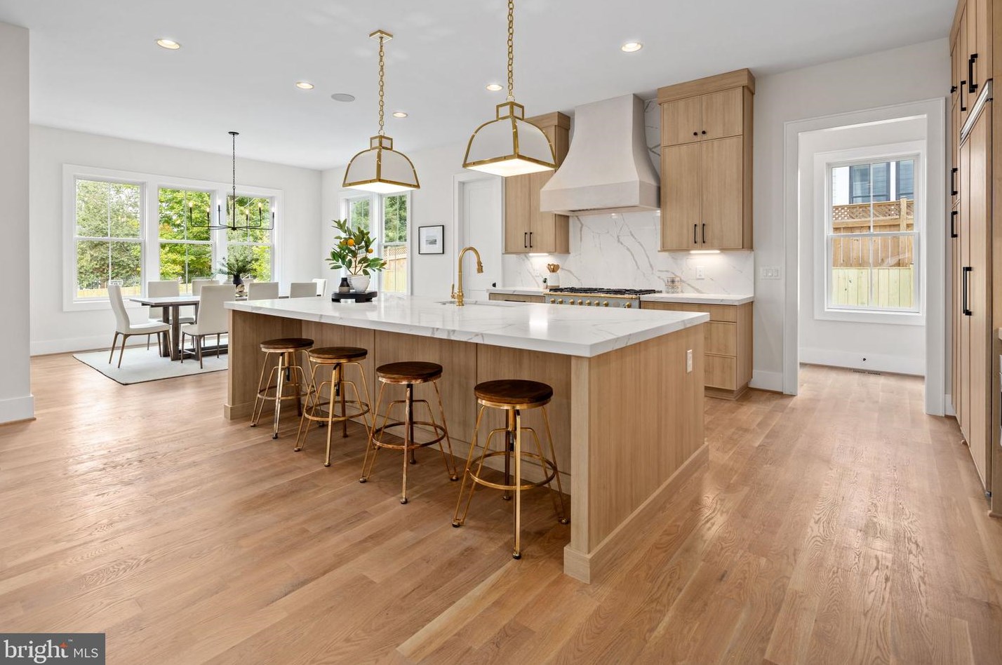 6544 Orland St, Falls Church, VA 22043-1814