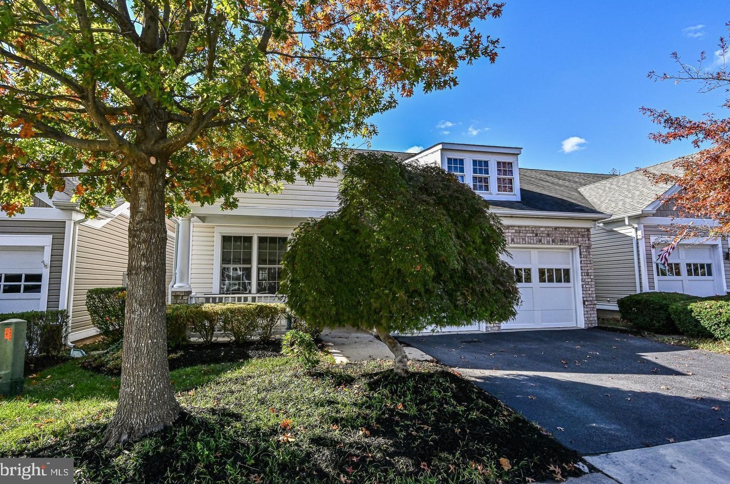 8405 Mountain Larkspur Dr, Lorton, VA 22079