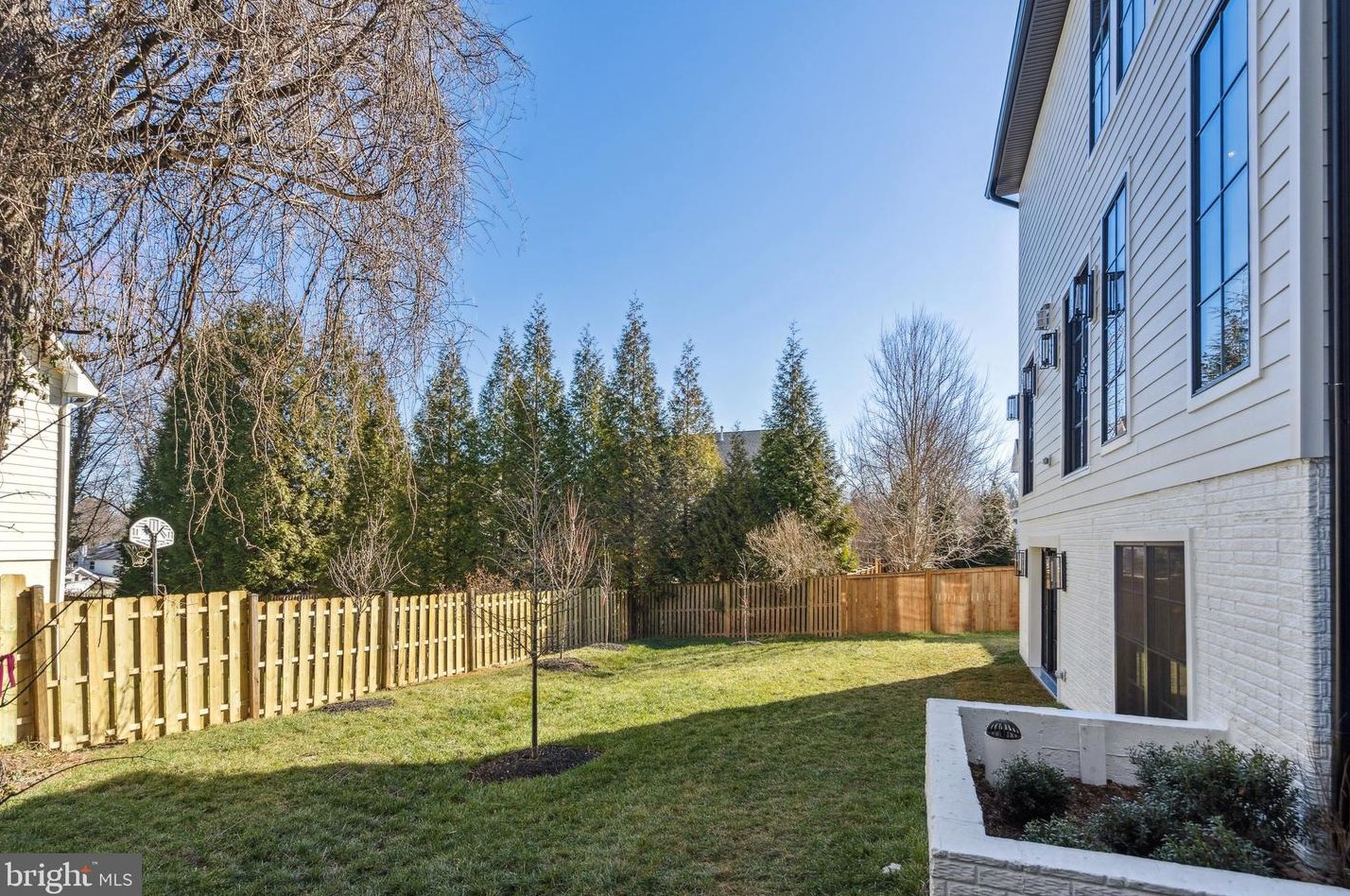 1807 Franklin Ave, Mc Lean VA  22101-5306 exterior