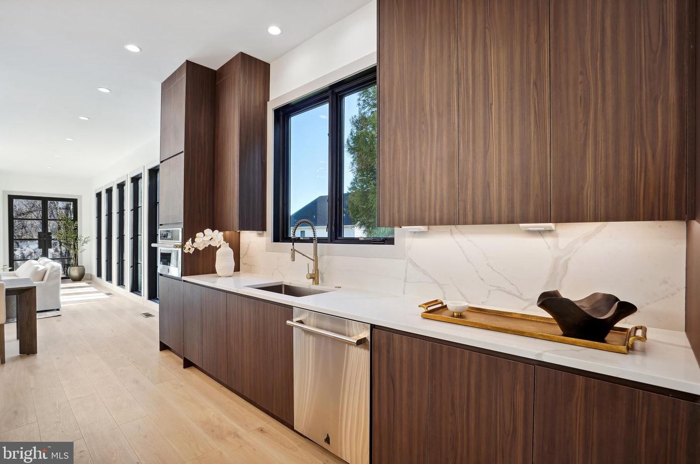 1807 Franklin Ave, Mc Lean VA  22101-5306 exterior