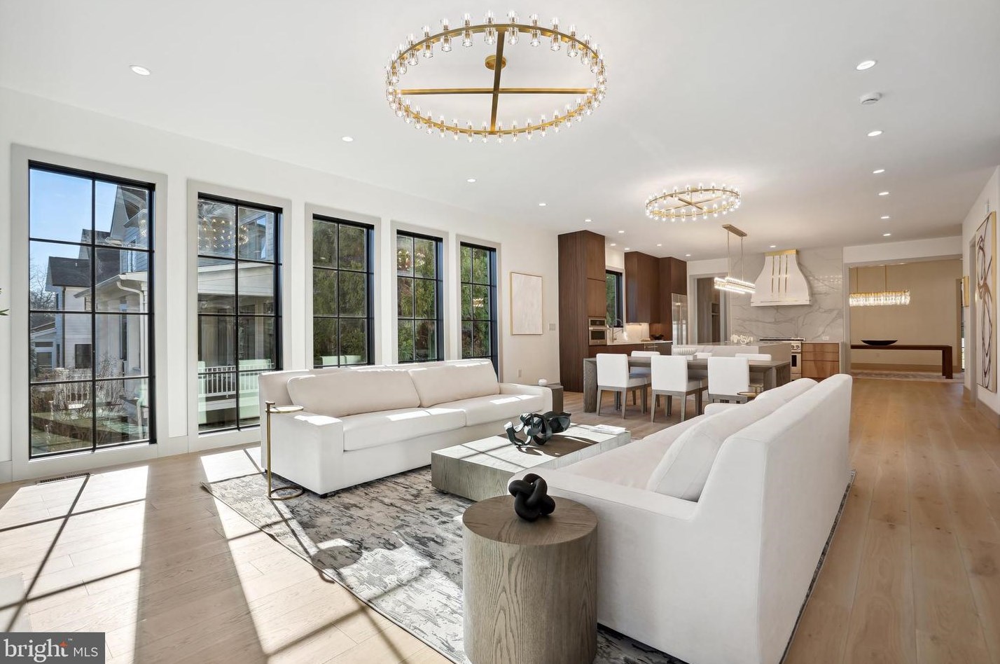 1807 Franklin Ave, Mc Lean VA  22101-5306 exterior