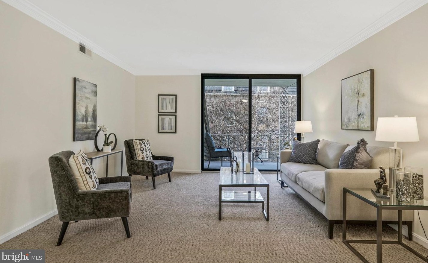 3111 Patrick Henry Dr #634, Falls Church, VA 22044