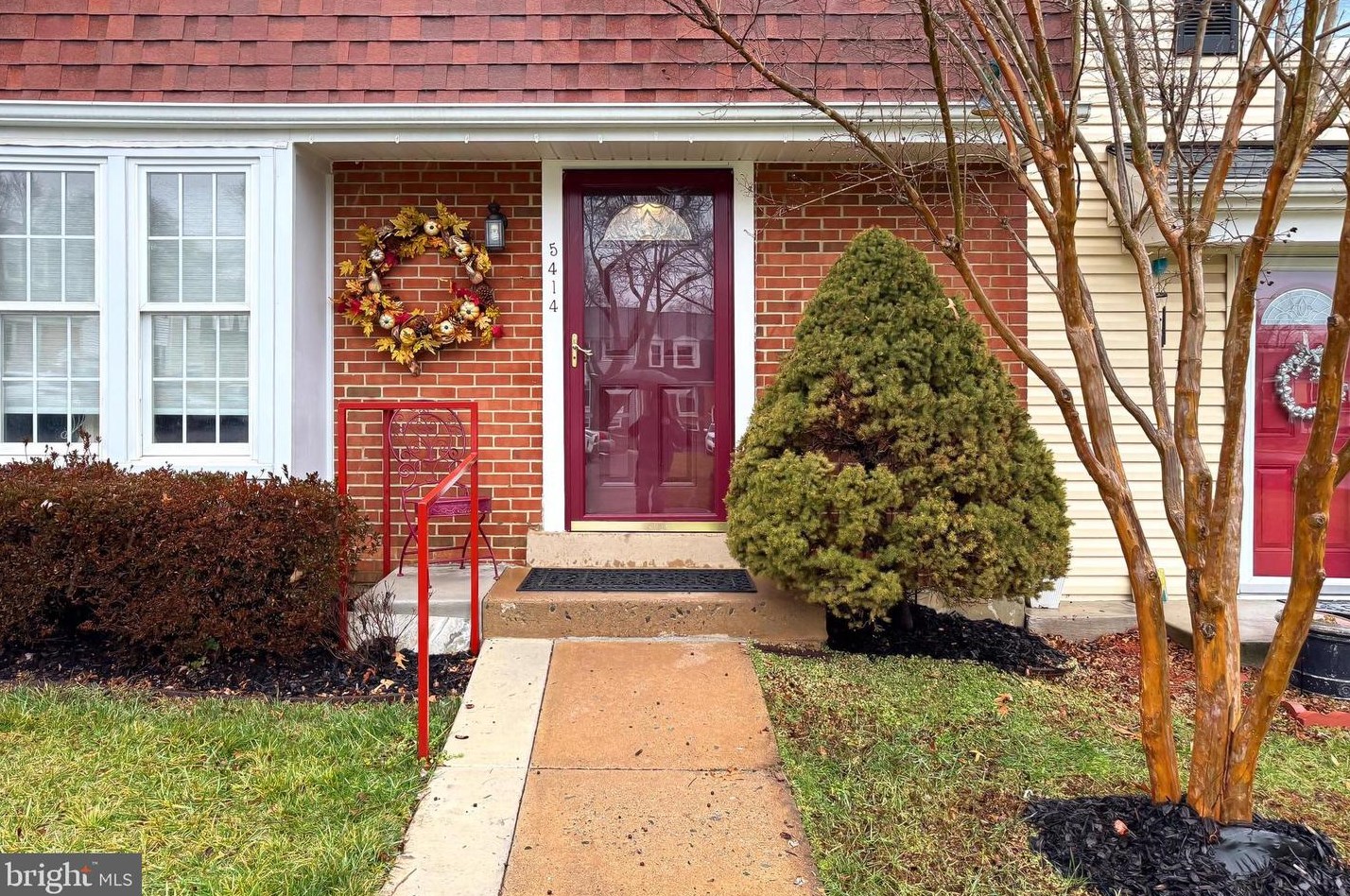 5414 Galley Ct, Fairfax, VA 22032