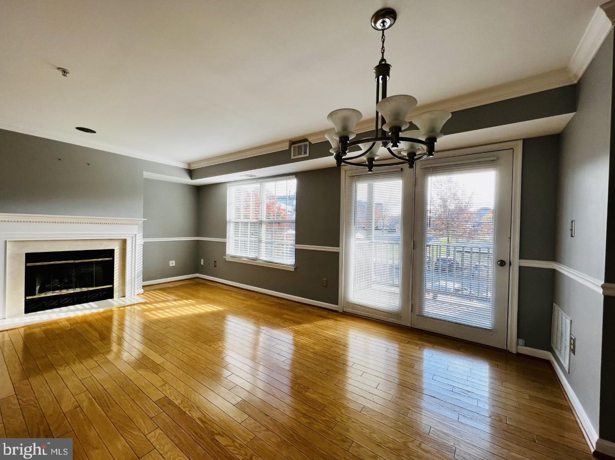 4116 Monument Ct #202, Fairfax, VA 22033