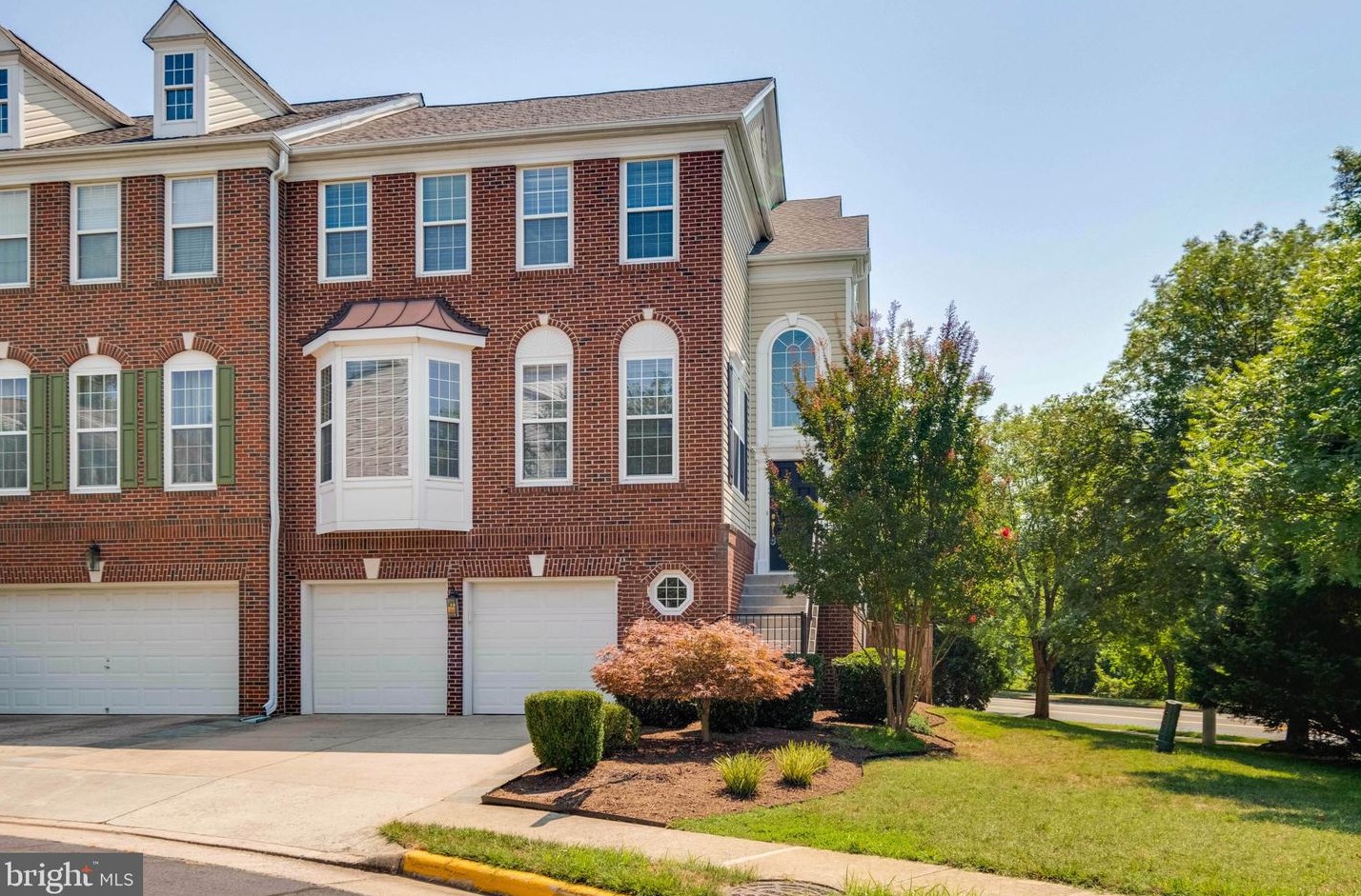 5255 Jule Star Dr, Centreville, VA 20120