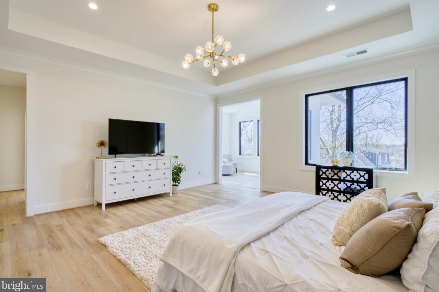 2242 Highland Ave, Falls Church VA  22046-2208 exterior