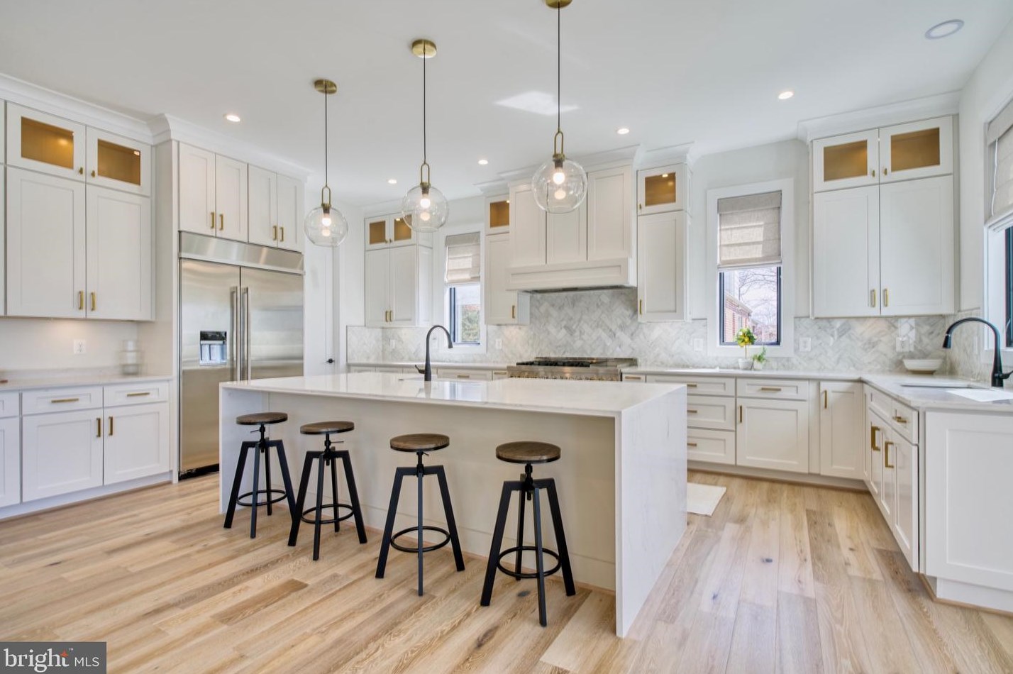 2242 Highland Ave, Falls Church VA  22046-2208 exterior