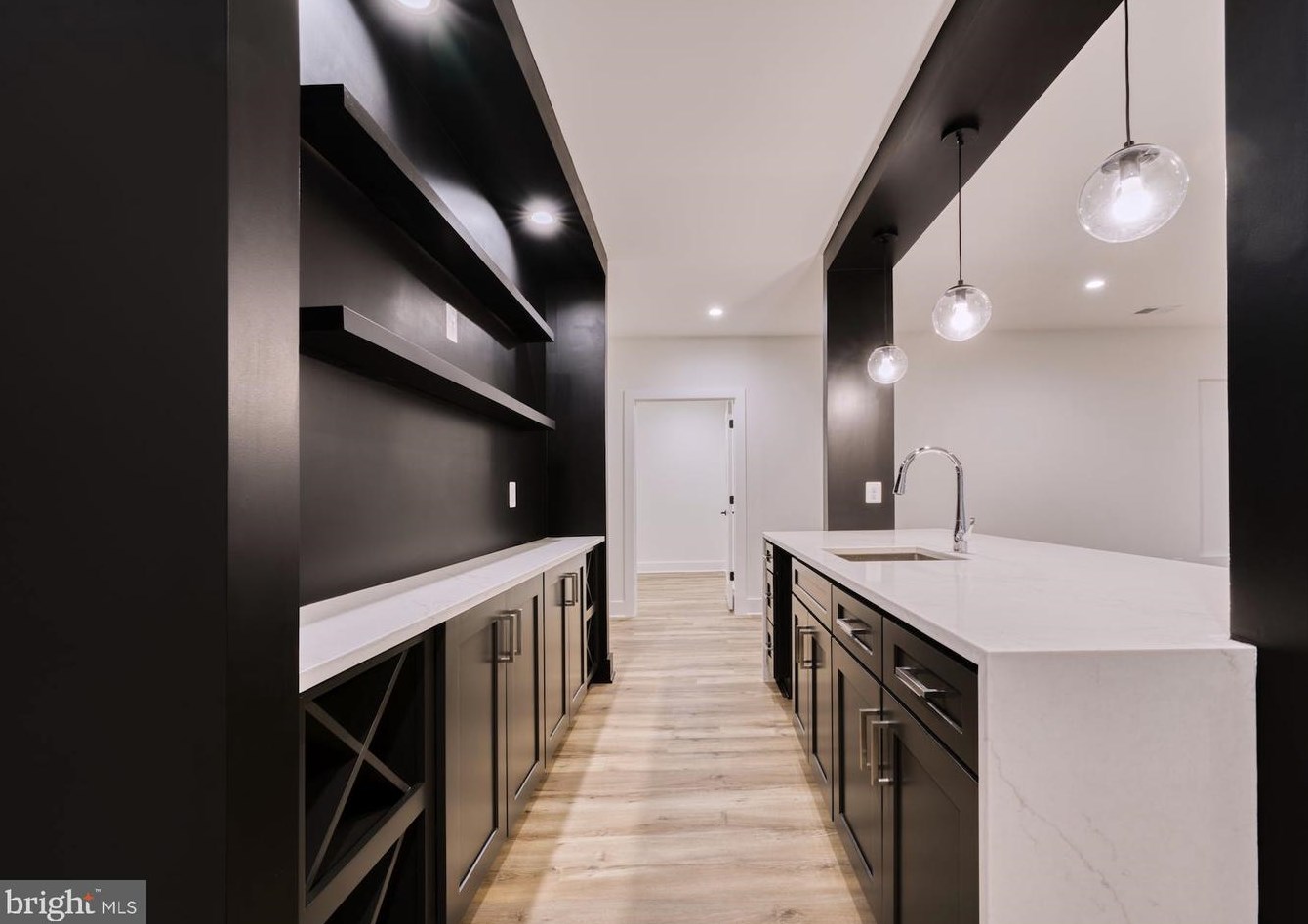 2242 Highland Ave, Falls Church VA  22046-2208 exterior