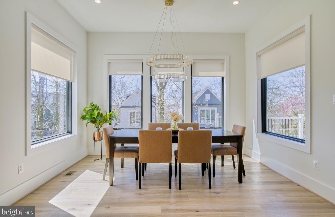 2242 Highland Ave, Falls Church VA  22046-2208 exterior