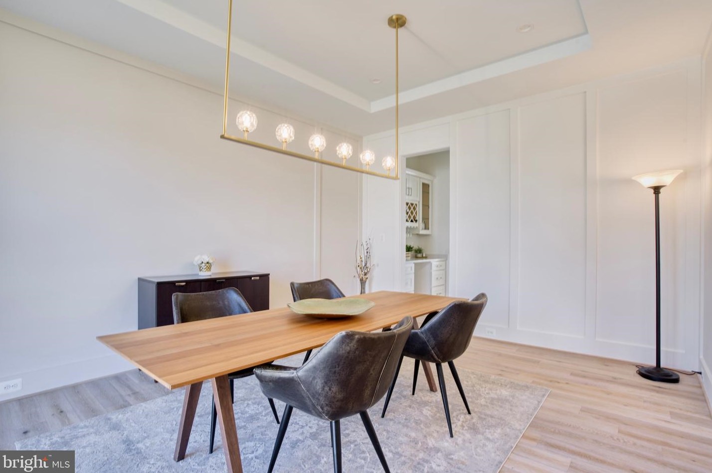 2242 Highland Ave, Falls Church VA  22046-2208 exterior