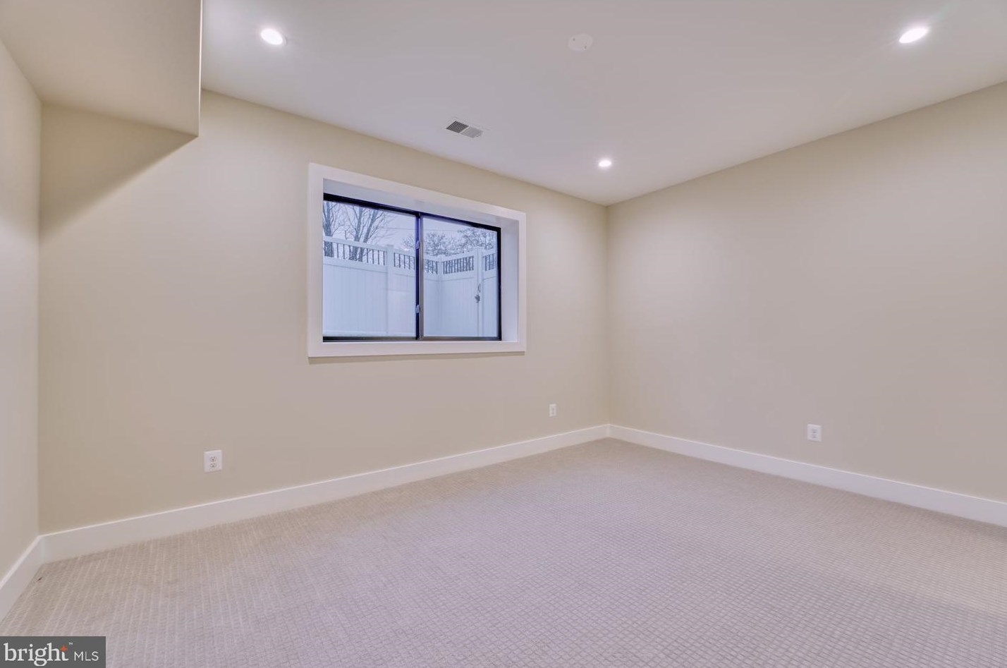 2242 Highland Ave, Falls Church VA  22046-2208 exterior